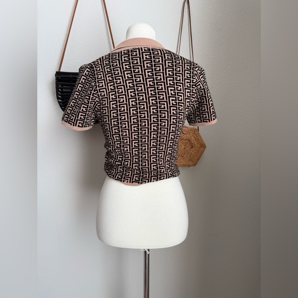 Debut Knit Collared Crop Top Shirt, Size Small - Picture 2 of 3